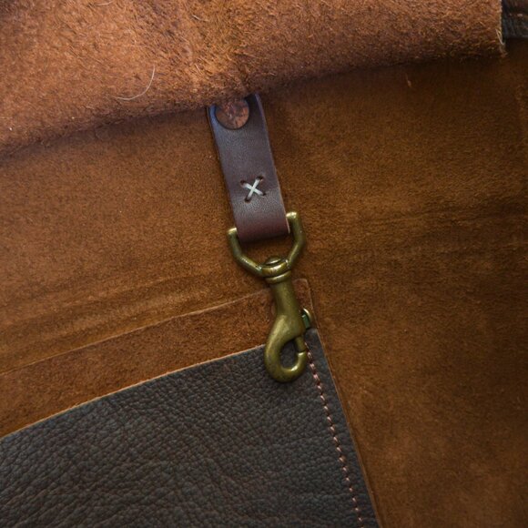 GFG Large Avery Tote Deluxe — Mocha Full-Grain Leather, Zipper Top, Rare Version - Picture 11 of 14